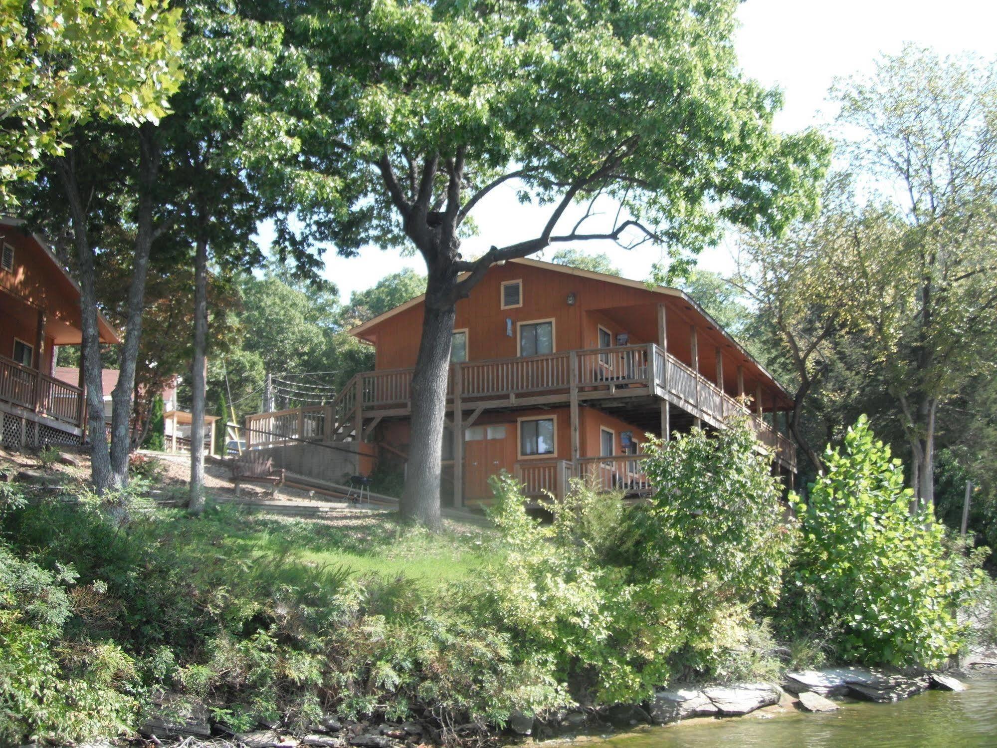 فندق كامدنتونفي  Wilsons On The Lake المظهر الخارجي الصورة